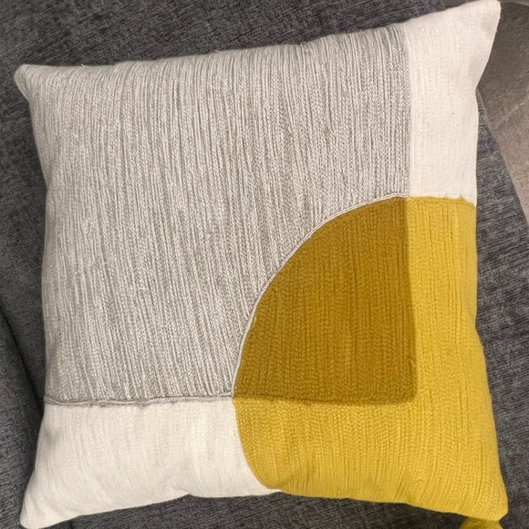 West Elm Crewel Overlapping Shapes Pillow Covers (Set of 2) - Picture 8 of 10